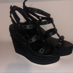 Kendall and Kylie Black Wedges